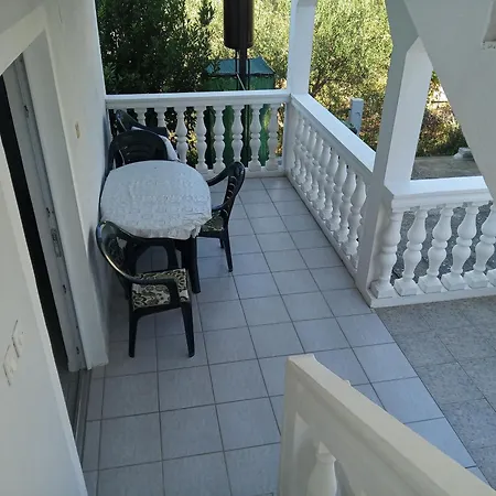 Kendel 1 Apartment