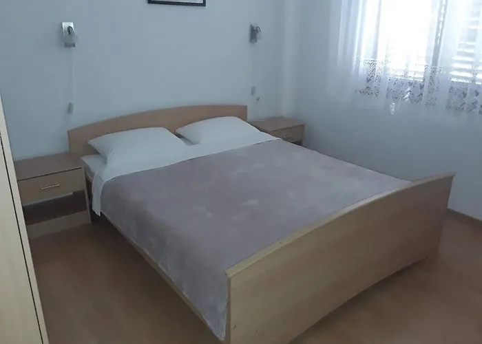 Kendel 1 Appartement Pirovac